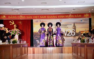 Áo dài Việt Nam bước ra thế giới tại Fashion Week London 2026