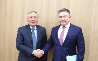 Vietnam, Kazakhstan strengthen financial, monetary cooperation 