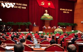 Party Central Committee opens 10th plenum