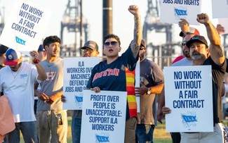 US port workers end strike after reaching wage agreement