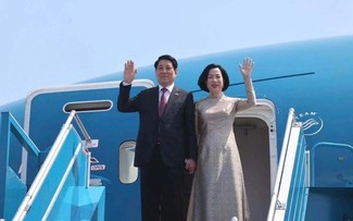 Vietnamese President begins official visit to Angola
