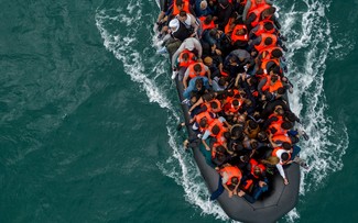 UK announces migrant swap deal with France