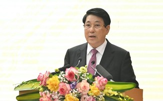 State President pays Tet visit to Phu Tho province
