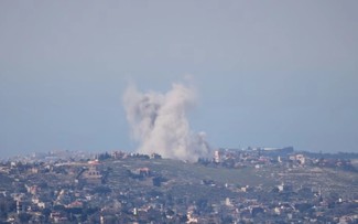 US closes two embassies in Middle East; Tehran says advanced weapons not yet used