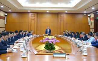 Party chief stresses role of grassroots officials in policy implementation