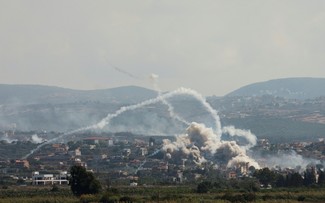 Israel refuta la posibilidad de un alto el fuego y continúa bombardeando contra el Líbano 