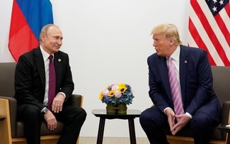 Medios estadounidenses: Donald Trump mantiene una conversación telefónica con Vladimir Putin