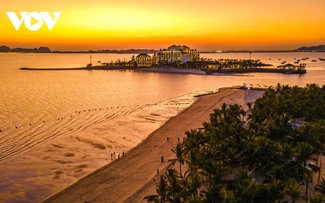 Quang Ninh recibe más de 19,8 millones de visitantes en los últimos 11 meses