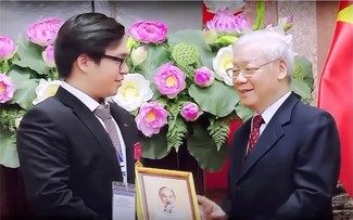 KPV-Generalsekretär Nguyen Phu Trong: Inspiration der jungen Generation