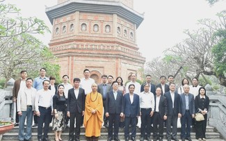 Vizepremierminister Mai Van Chinh überprüft die Planung des Landschaftskomplexes Trang An