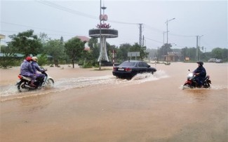 Storm Trami hits central Vietnam