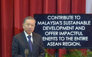 Party leader highlights Vietnam-Malaysia ties in policy speech at University of Malaya