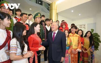 Outstanding ethnic minority students, youths honored