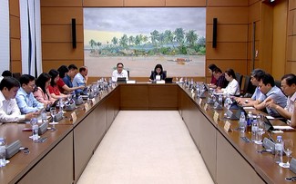 Vietnam seeks bold institutional reform to boost economy