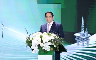 Petrovietnam must lead drive toward double-digit growth: PM