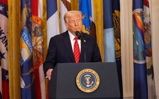 ອາ​ເມ​ລິ​ກາ ປິດ​ລ້ອມ​ບັນ​ດາ​ກ່ຳ​ປັ່ນ​ຂົນ​ສົ່ງ​ນ້ຳ​ມັນ​ທີ່ນອນ​ໃນ​ເປົ້າ​ໝາຍ​ຖືກ​ລົງ​ໂທດ