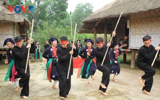 Tac xinh, la danse traditionnelle des San Chay