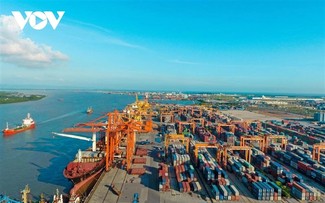 Les organisations internationales apprécient la croissance du Vietnam en 2025