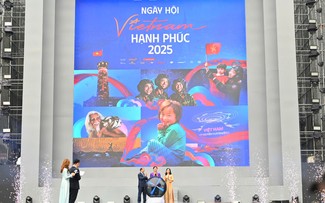 Ouverture de la première Fête du Bonheur du Vietnam