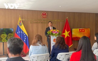 Présentation du XIVᵉ Congrès du Parti communiste vietnamien à la presse vénézuélienne