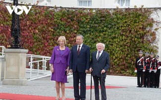 Le président irlandais salue le rôle important et positif du Vietnam en matière de sécurité régionale