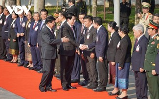 Cérémonie d’accueil officielle en l’honneur de Luong Cuong