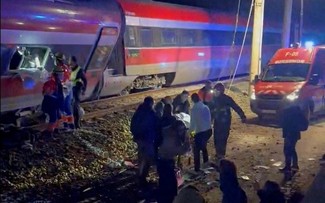 Déraillement de train en Espagne: le bilan s’alourdit