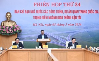 Pham Minh Chinh appelle à lever les obstacles aux grands projets d’infrastructures