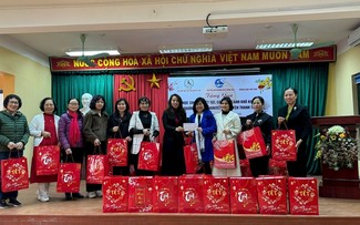 Gần 1,5 triệu lượt hộ nghèo, cận nghèo đã được hỗ trợ, tặng quà Tết