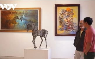 Nhìn lại mỹ thuật Việt trước thềm xuân: bức tranh đa chiều của sáng tạo và hội nhập