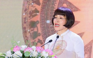 Từ Hungary về Việt Nam cầm lá phiếu: Gửi niềm tin vào tương lai đất nước