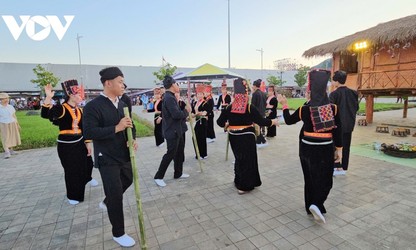 Ma Gro Festival brings blessings to Kho Mu villages