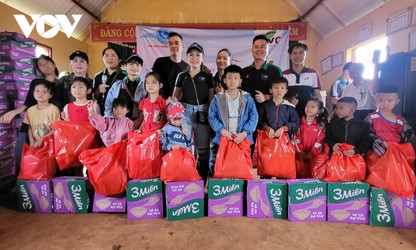 Early Mid-Autumn Festival comes to children in Dak Lak’s remote areas 