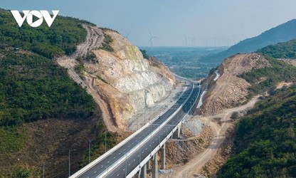 2025 seen as breakthrough year for Vietnam’s infrastructure