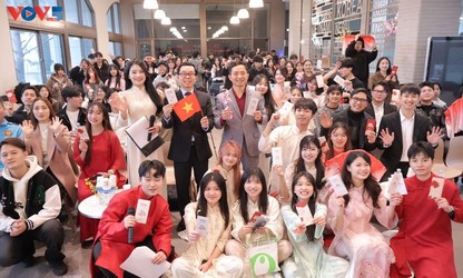 충남 거주 베트남 교민들, 설맞이 및 제14차 베트남 당 대회 축하 행사 개최