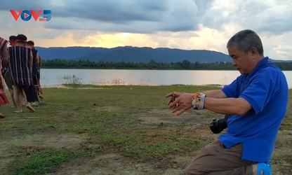 Self-taught photographer tells compelling stories of Central Highlands’ culture and nature