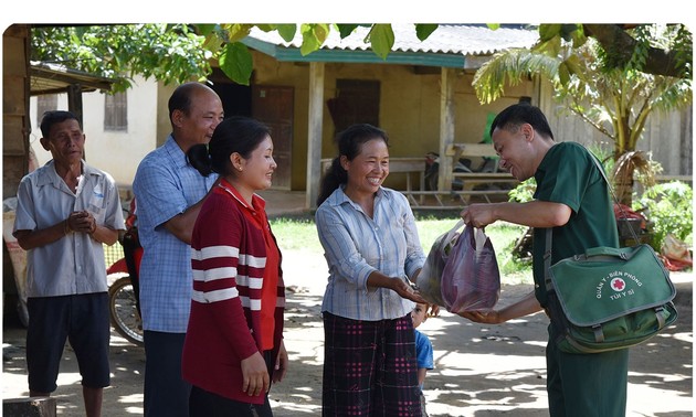 Dokter Nguyen Viet Duc: Dokter Vietnam dengan Pangkat Militer Hijau di Negara Sahabat Laos