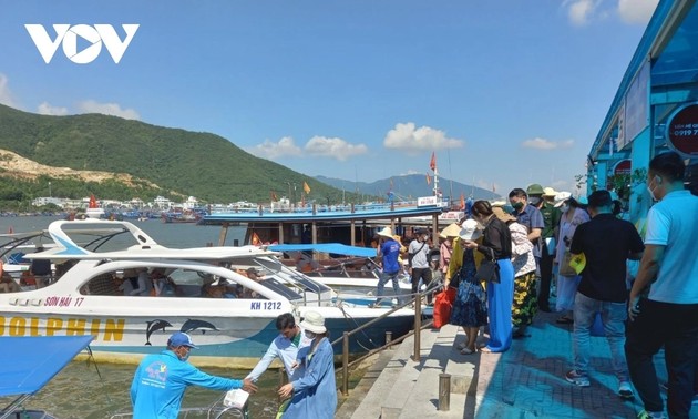 Provinsi Khanh Hoa Melakukan Transformasi Digital untuk Mengabdi Wisatawan, Meningkatkan Pengalaman