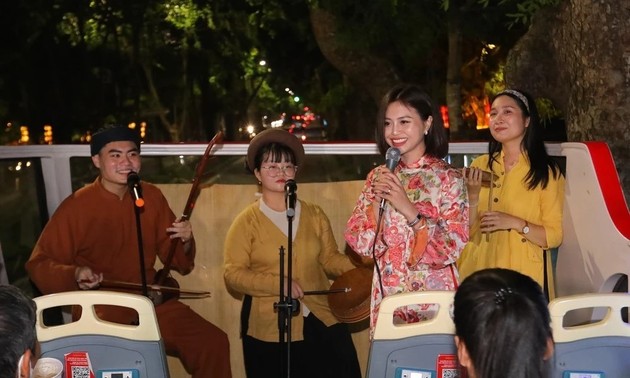 Mendengarkan Nyanyian Lagu Rakyat Xam di Bis – Pertemuan antara Musik Tradisional dan Kehidupan Modern