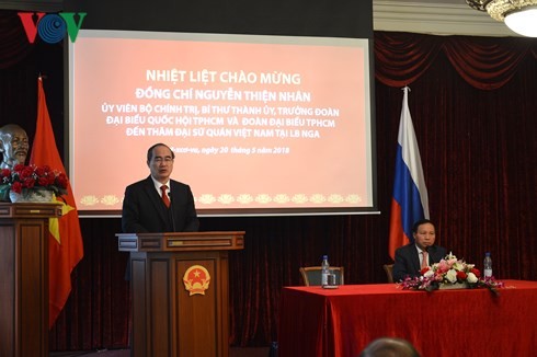 Secretario del Comité Partidista de Ciudad Ho Chi Minh termina su visita de trabajo en Rusia