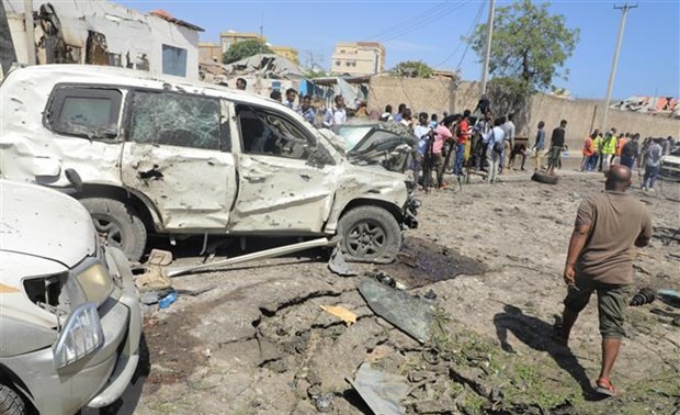 Ataques suicidas en Somalia dejan a menos 20 muertos