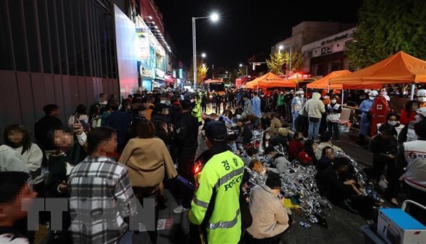 Estampida humana deja muertos y heridos en Corea del Sur