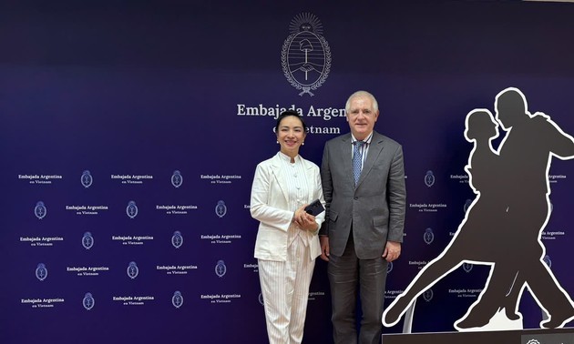 Embajada de Argentina busca ampliar eventos relacionados con el tango en Vietnam 