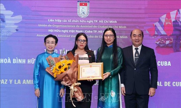 Preservar y promover la especial solidaridad y amistad entre Vietnam y Cuba