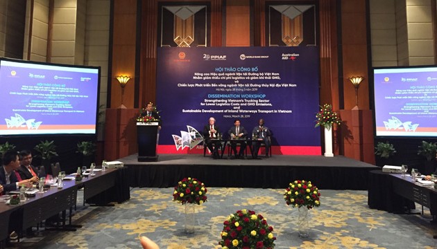Publican informe sobre la mejora del transporte en Vietnam
