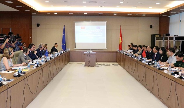 Vietnam y la Unión Europea mejoran asociación y cooperación integral 