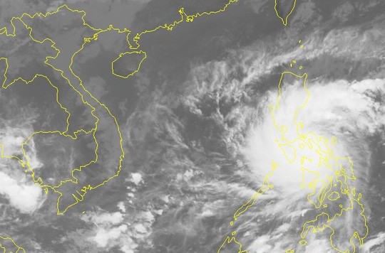 La tormenta Goni entra en el Mar del Este