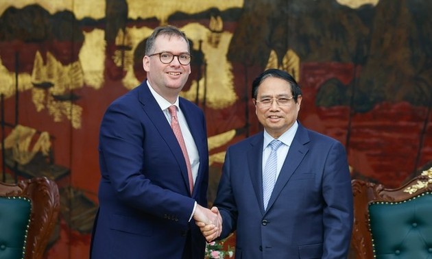 Piden aumentar las inversiones estadounidenses en Vietnam