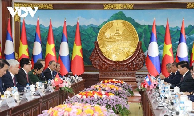 Líderes de Vietnam y Laos dialogan sobre cómo impulsar lazos bilaterales especiales