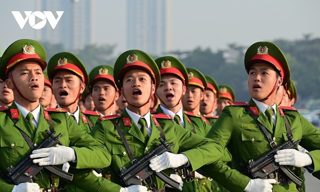 Revisan planes de seguridad y protección del orden para el Congreso Nacional del Partido